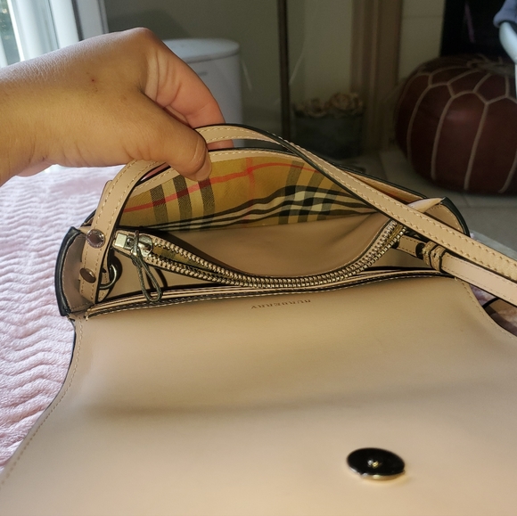BURBERRY crossbody - Picture 6 of 6